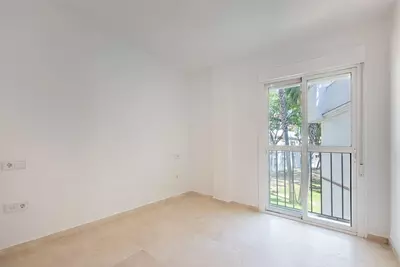 Middle Floor Apartment in Cancelada