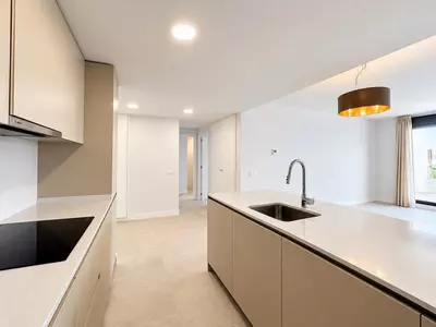 Middle Floor Apartment in Estepona