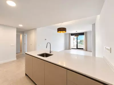Middle Floor Apartment in Estepona