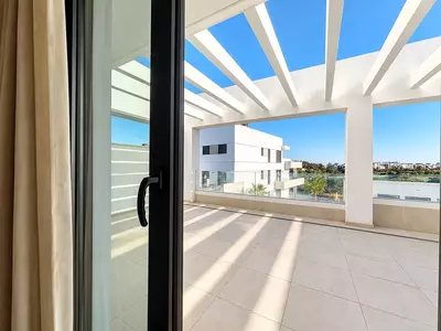 Middle Floor Apartment in Estepona
