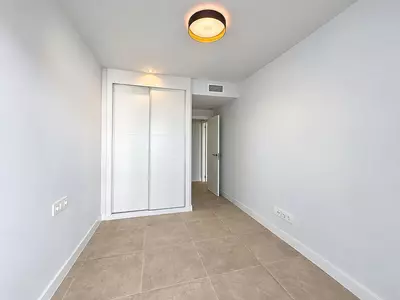 Middle Floor Apartment in Estepona