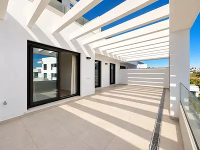 Middle Floor Apartment in Estepona