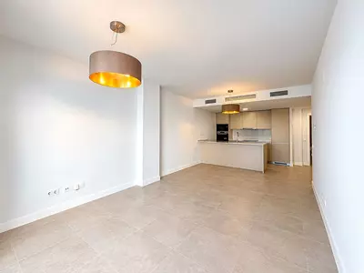 Middle Floor Apartment in Estepona