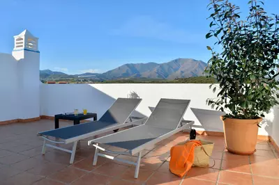 Top Floor Apartment in Estepona