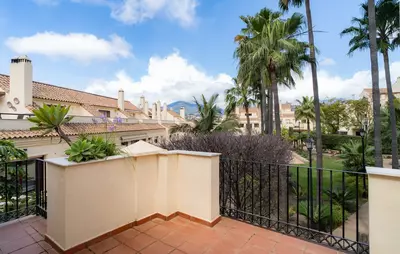 Semi-Detached House in Nueva Andalucía