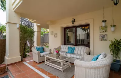 Semi-Detached House in Nueva Andalucía