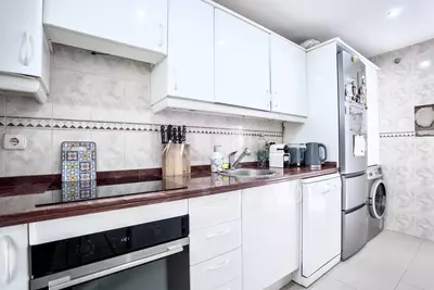Middle Floor Apartment in Nueva Andalucía
