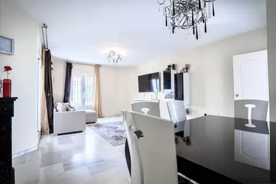 Middle Floor Apartment in Nueva Andalucía