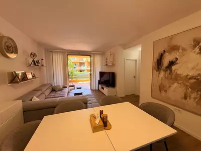 Middle Floor Apartment in Estepona