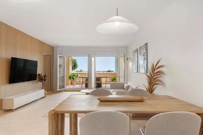Middle Floor Apartment in Nueva Andalucía