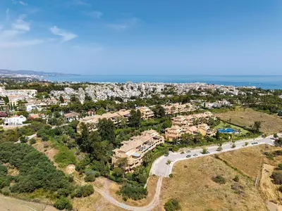 Middle Floor Apartment in Nueva Andalucía