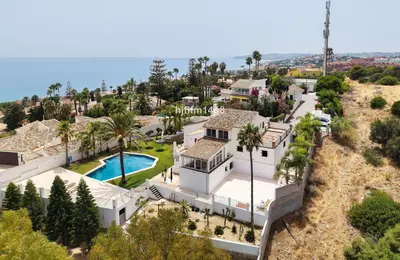 Detached Villa in Estepona