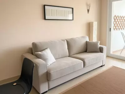 Middle Floor Studio in Estepona