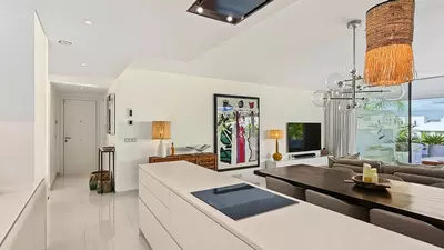 Middle Floor Apartment in Estepona