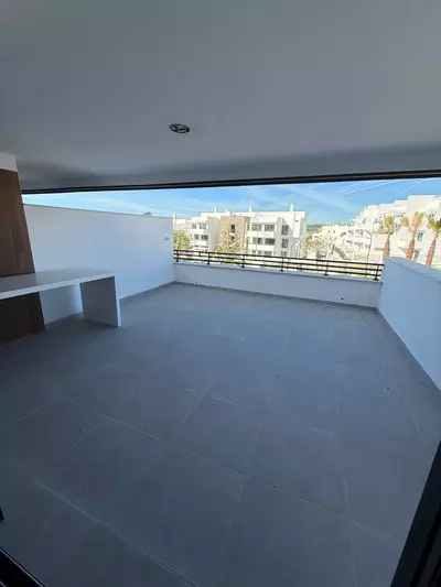 Middle Floor Apartment in Estepona