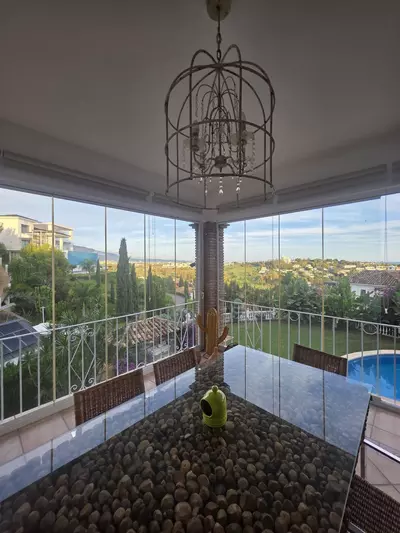 Detached Villa in El Paraiso