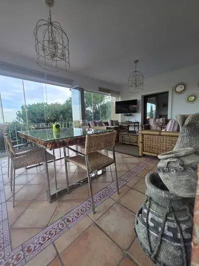 Detached Villa in El Paraiso