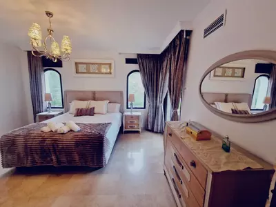 Detached Villa in El Paraiso
