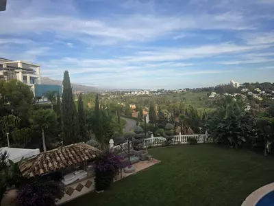 Detached Villa in El Paraiso