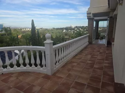 Detached Villa in El Paraiso