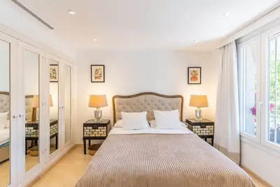 Middle Floor Apartment in Estepona