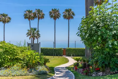Middle Floor Apartment in Estepona