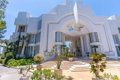 Middle Floor Apartment in Estepona