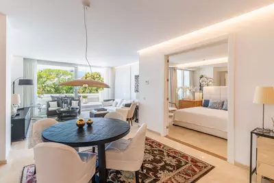 Middle Floor Apartment in Estepona
