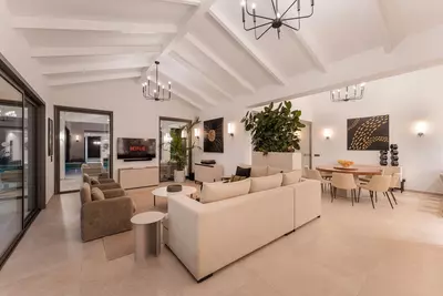 Detached Villa in Nueva Andalucía