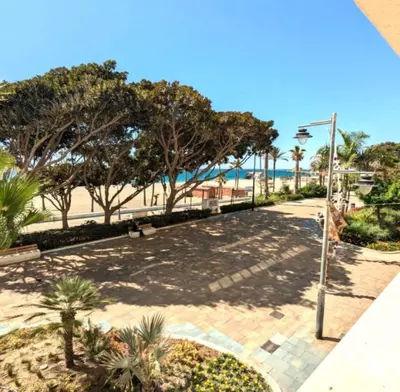 Middle Floor Apartment in Estepona