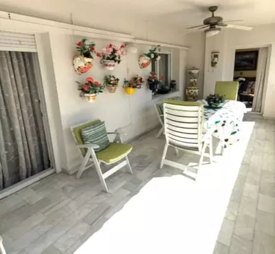 Middle Floor Apartment in Estepona