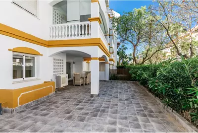 Ground Floor Apartment in Nueva Andalucía