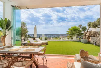 Ground Floor Apartment in Benahavís