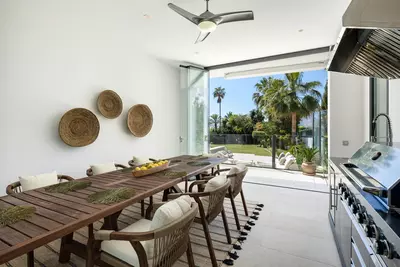 Detached Villa in Nueva Andalucía