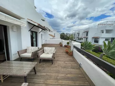Middle Floor Apartment in Estepona