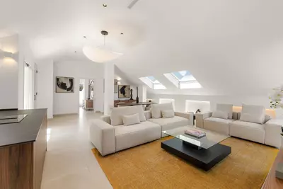 Top Floor Apartment in Nueva Andalucía