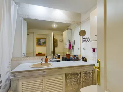 Middle Floor Apartment in Elviria