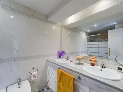 Middle Floor Apartment in Elviria