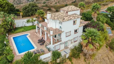 Finca - Cortijo in Estepona