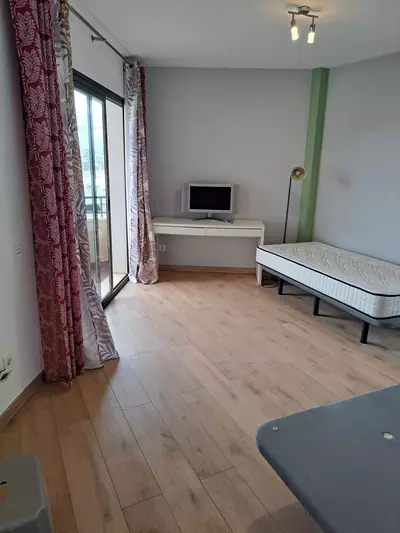 Middle Floor Apartment in Estepona