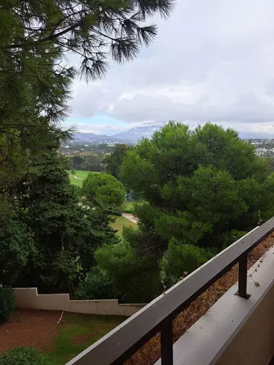 Middle Floor Apartment in Estepona