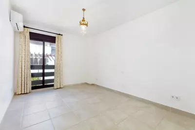 Middle Floor Apartment in Nueva Andalucía
