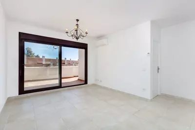 Middle Floor Apartment in Nueva Andalucía