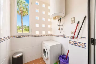 Middle Floor Apartment in Manilva