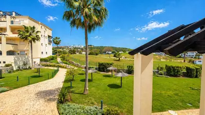 Middle Floor Apartment in Manilva