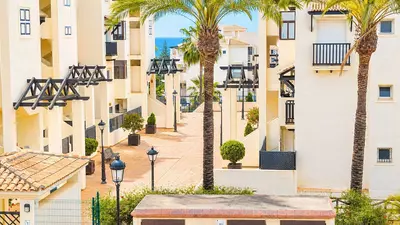 Middle Floor Apartment in Manilva
