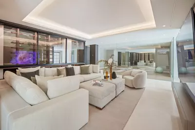 Detached Villa in Nueva Andalucía