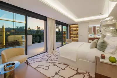 Detached Villa in Nueva Andalucía