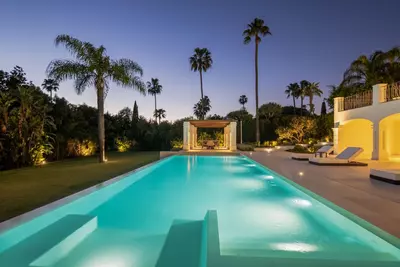 Detached Villa in Nueva Andalucía