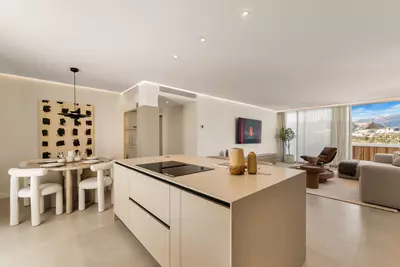 Middle Floor Apartment in Nueva Andalucía
